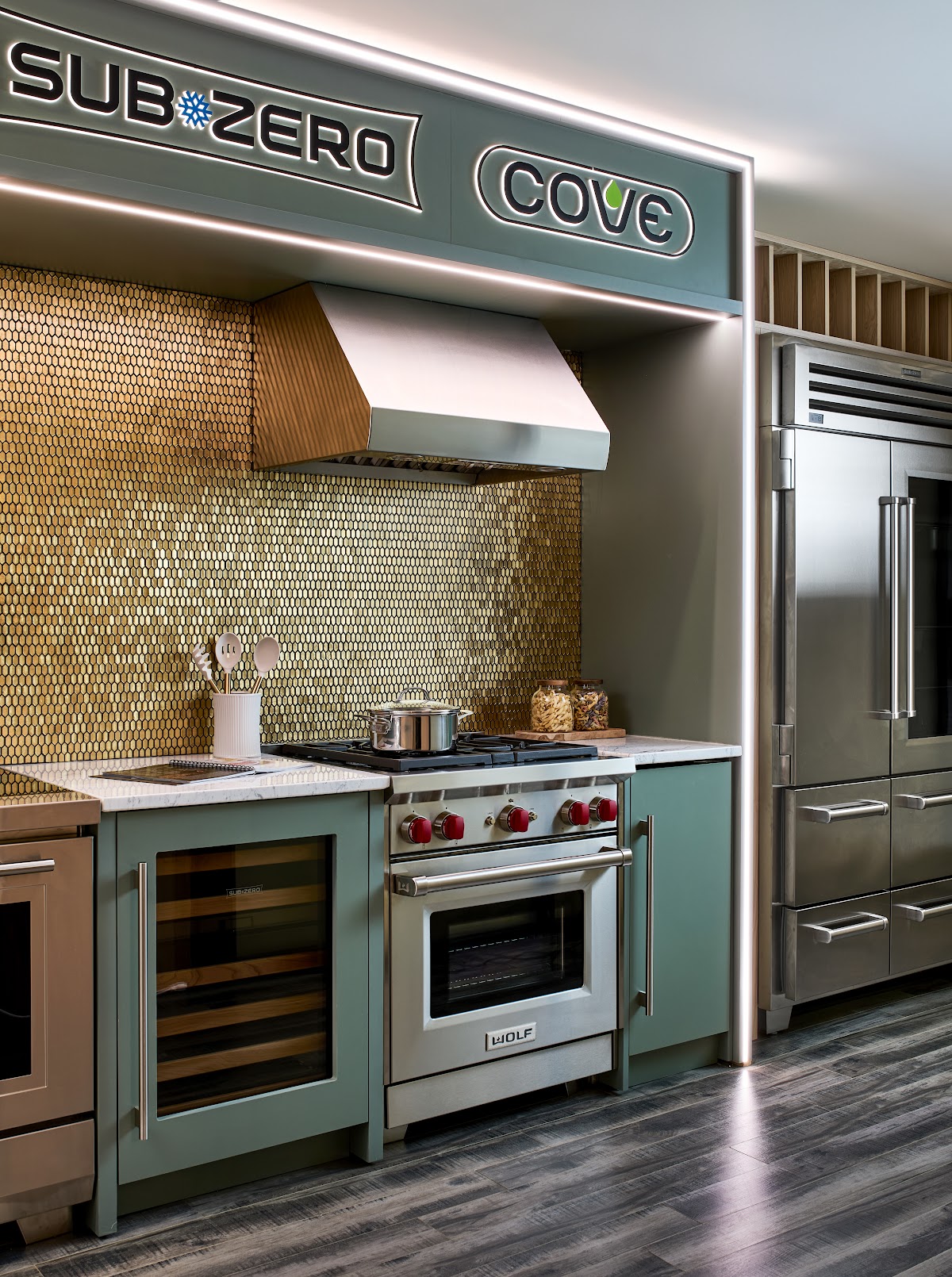 AJ Madison Home & Kitchen Appliances Showroom