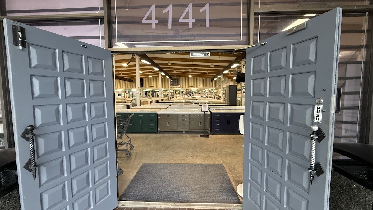 Columbus Liquidation Center