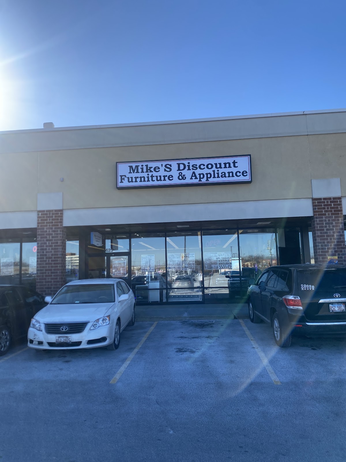 Mike's Discount Furniture