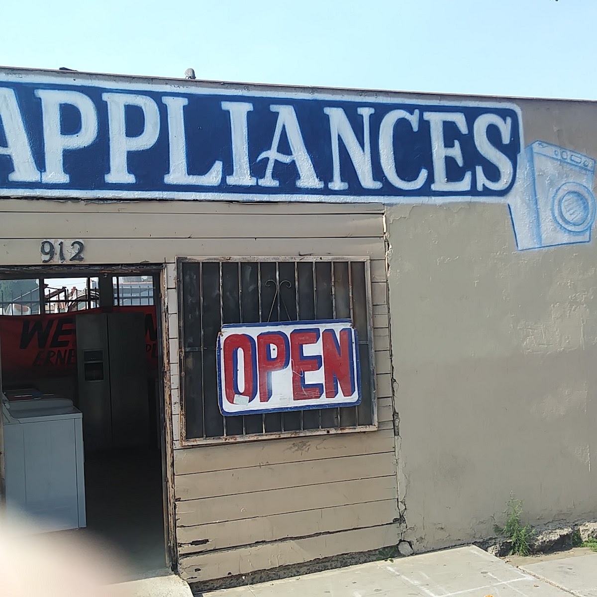Ernesto Appliance