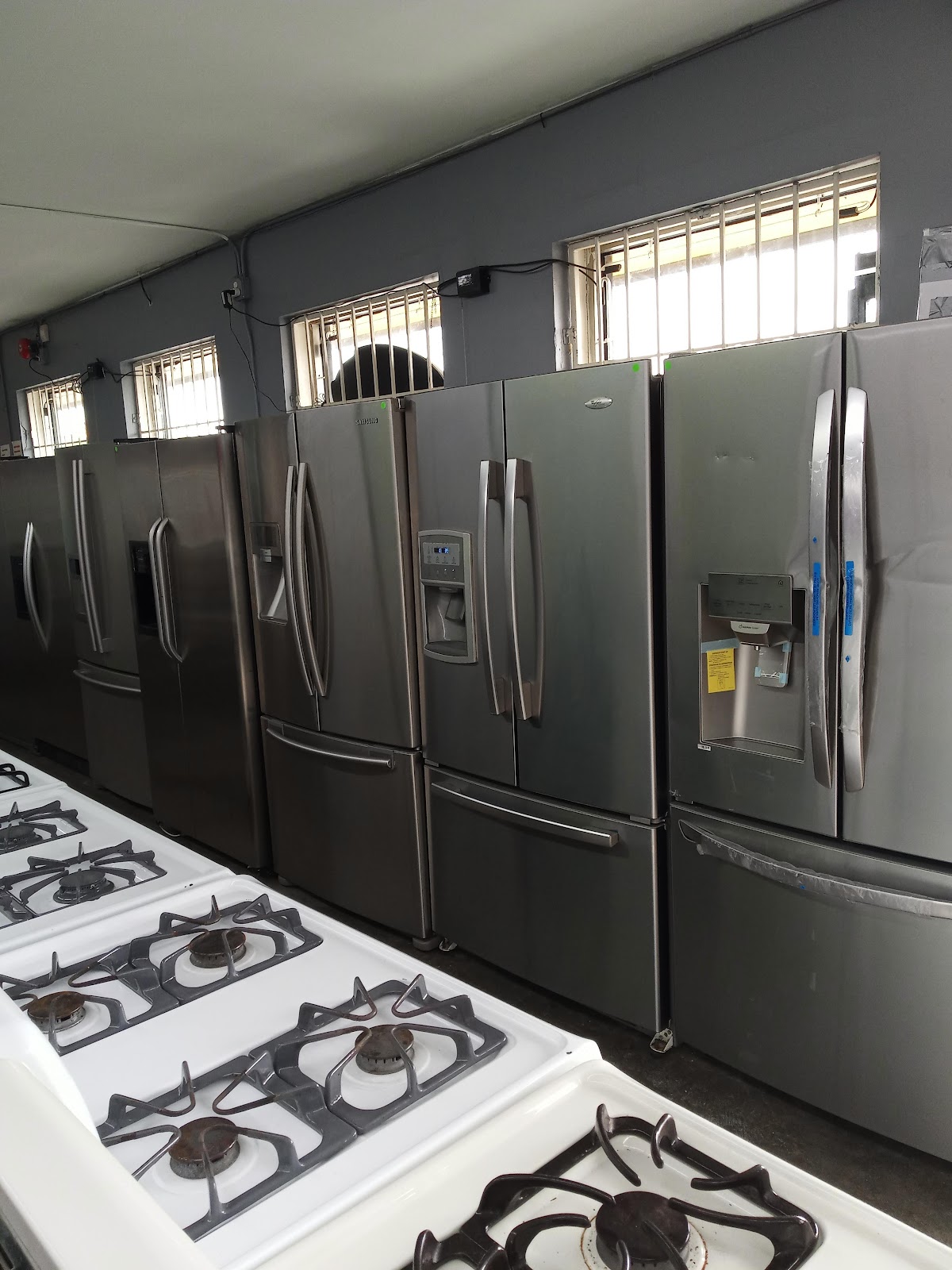 Livernois Appliances & Mattresses