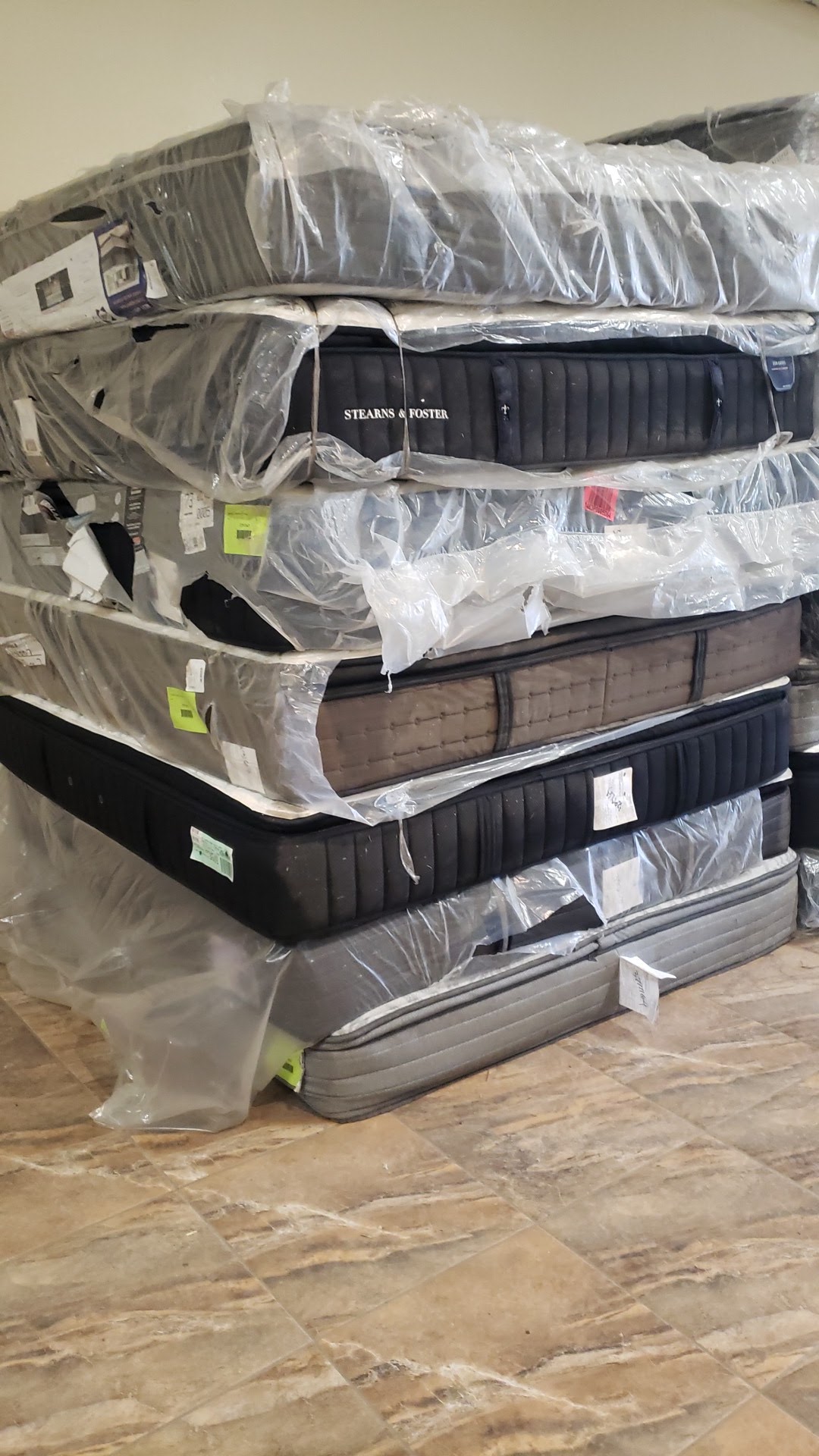Palmview appliances & furniture